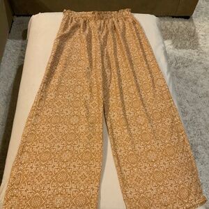 Live to be Spoiled Mustard Color Pull on Wide leg Sz L Pants